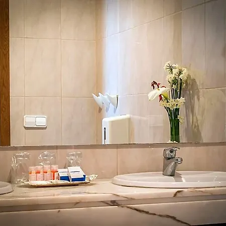Felipe Ii Hotel 2*